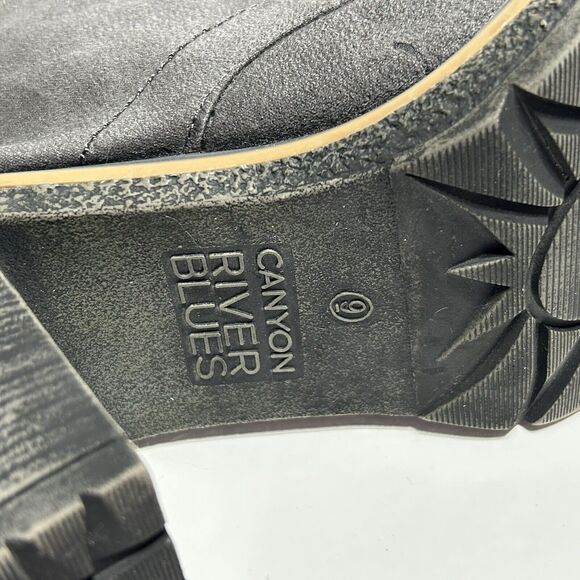 Canyon River Blues Women's Gray Ankle Boots Lace up, Size 9M - Picture 8 of 16